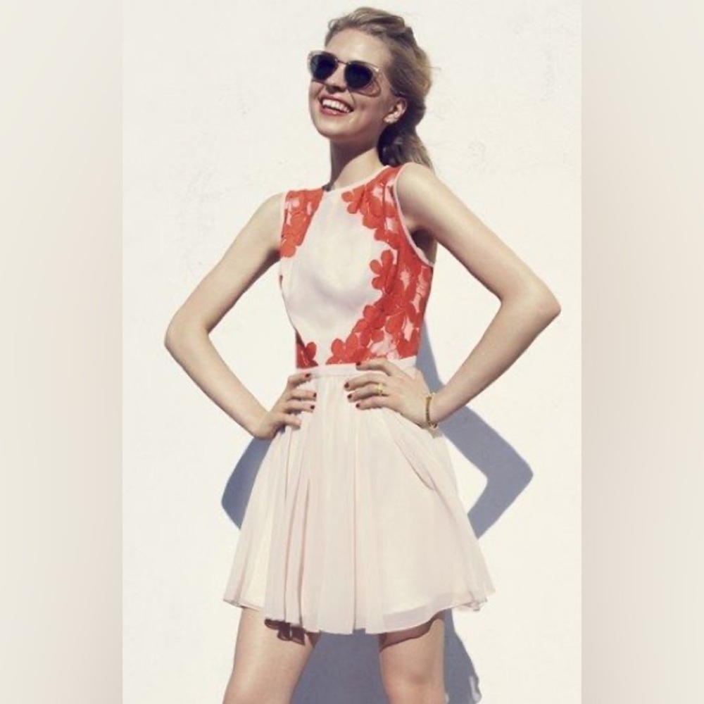 TED BAKER • CORAL LACE FIT & FLARE DRESS